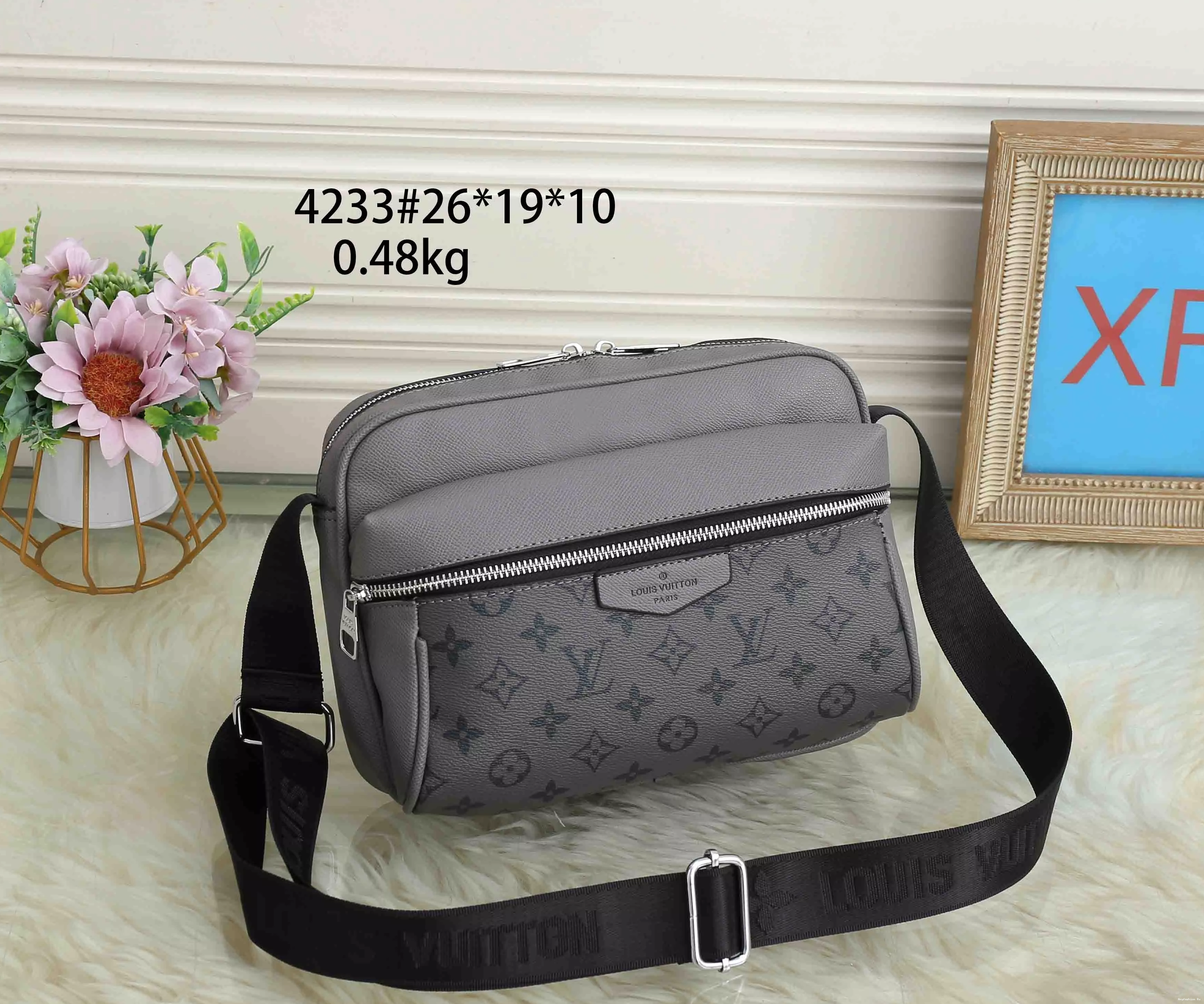 Vuitton HighQuality Bags Louis Men For 8631 Messenger 0107